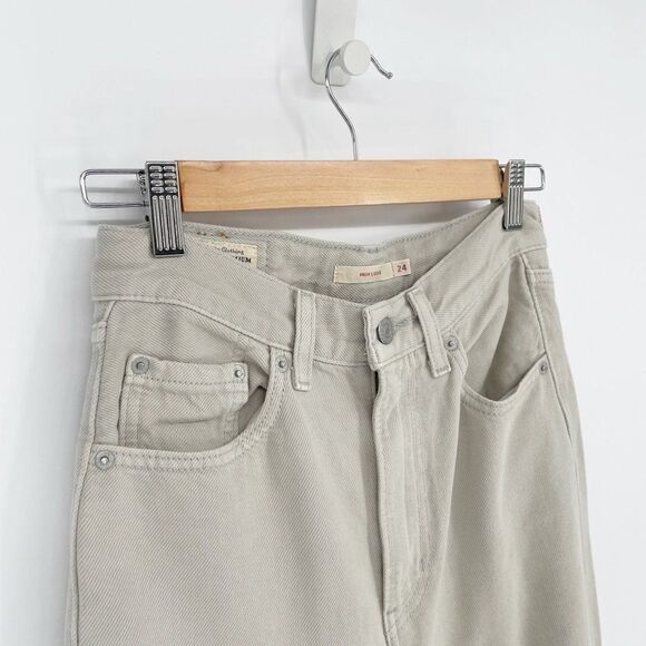 Levi's Premium High Waisted High Loose Baggy Jeans in Light Grey Women's 24 - Picture 3 of 9